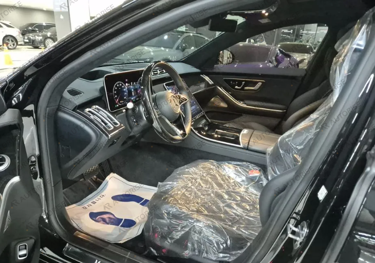 벤츠 S580 운전석 실내